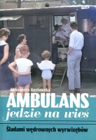 Ambulans jedzie na wieś